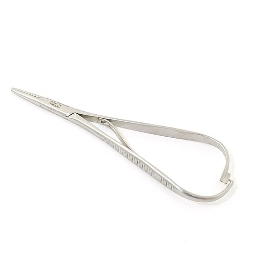 Mathieu Needle Holder With Ribbed Grip Area And Grooved Jaws